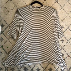 Striped beige black and white tee asymmetrical